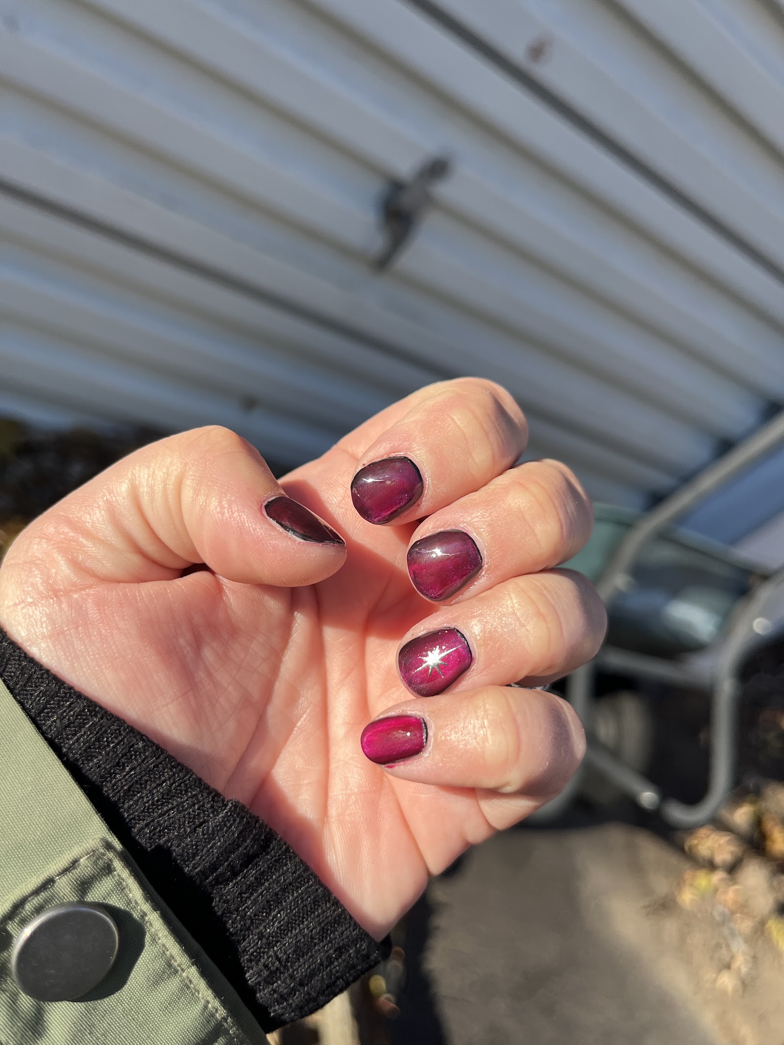 Keep it polished by Jennifer Julie nail photo 3